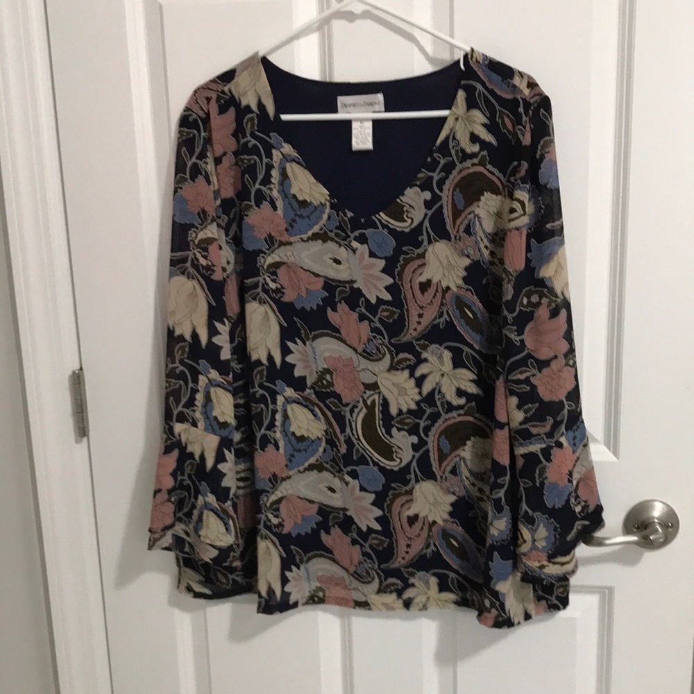 Draper’s & Damon’s woman’s xl top